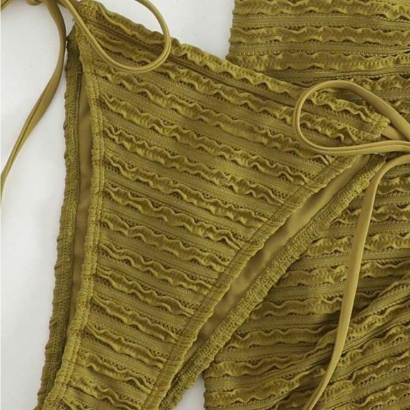 SHEIN Swim Basics Summer Beach Smocked Halter Triangle Bikini Set With Skirt - Picture 3 of 9